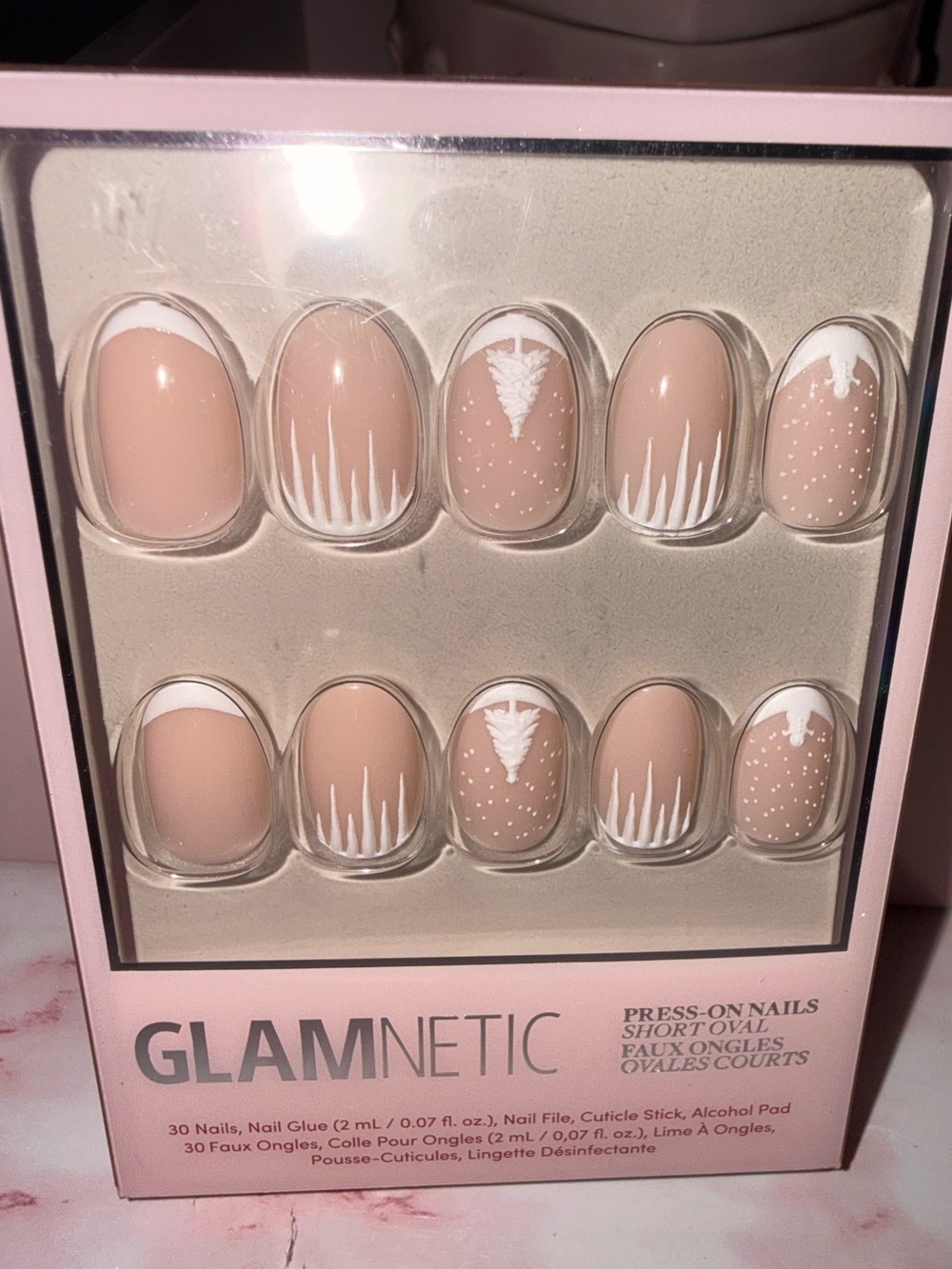 Glamnetic โWinterโr Taleโ Nude & White Press-On Nails - Short Ovals